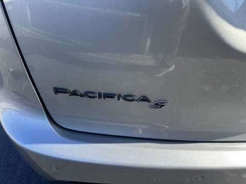 2019 Chrysler Pacifica Touring L