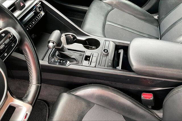 2022 Kia K5
