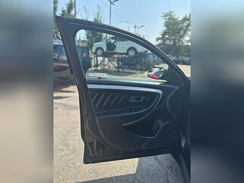 2014 Ford Taurus SEL