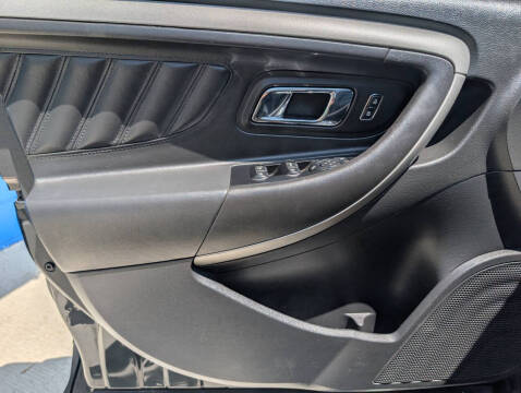 2014 Ford Taurus SEL