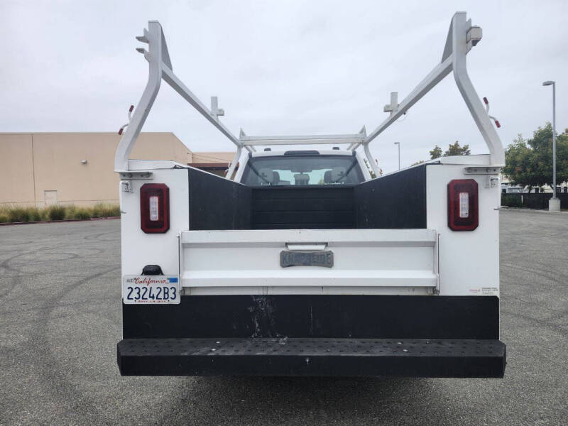 2020 Ford F-350 XL photo 3