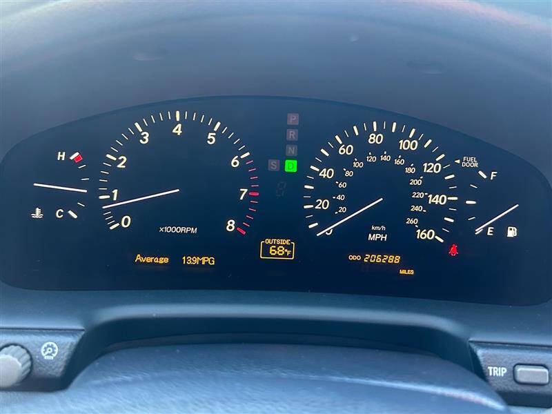2004 Lexus LS 430