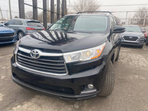 2015 Toyota Highlander for sale at International Auto Sales and Service in Detroit MI
