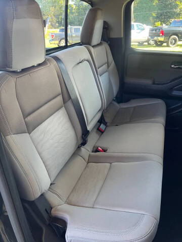 2022 Nissan Frontier SV