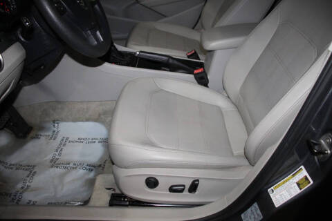 2013 Volkswagen Passat Wolfsburg Edition