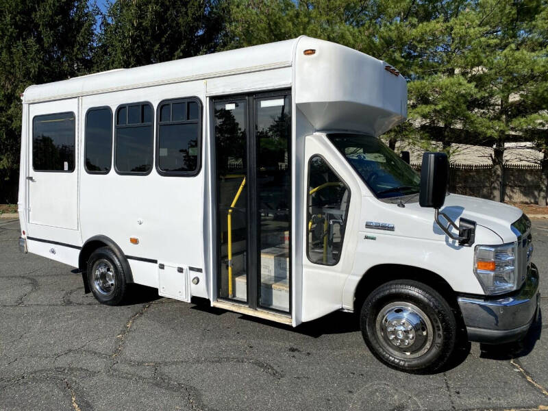 2013 Ford E-350