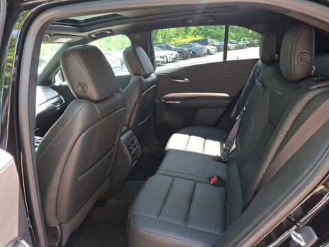 2023 Cadillac XT4 Premium Luxury
