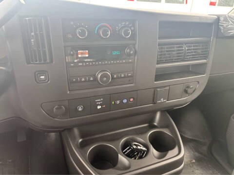 2025 Chevrolet Express 2500