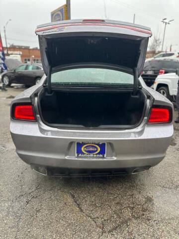 2013 Dodge Charger SE
