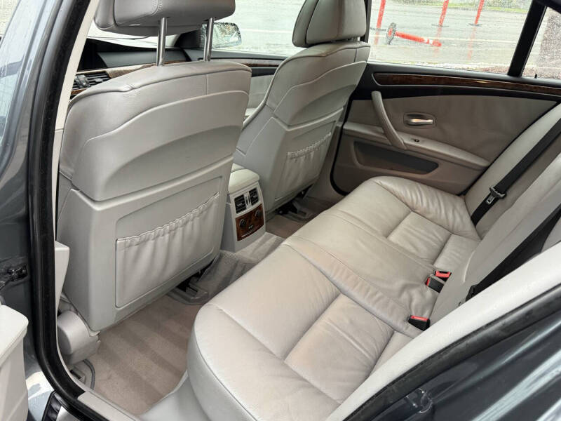 2008 BMW 5 Series 528i