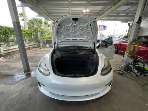 2019 Tesla Model 3 Standard Range Plus