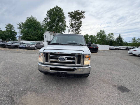 2012 Ford E-Series E-350 SD XLT