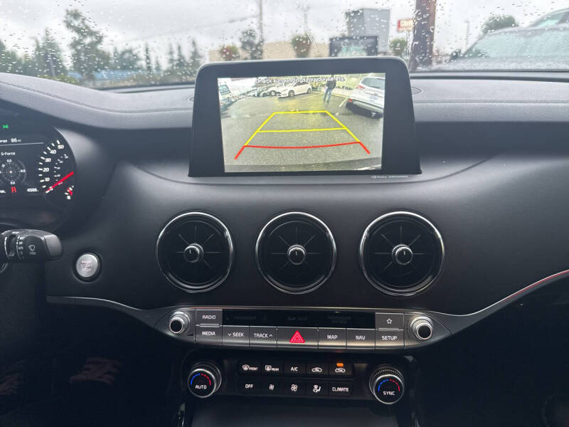 2019 Kia Stinger GT1