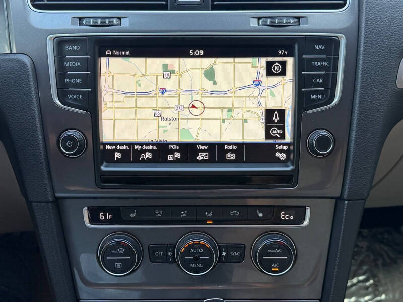 2016 Volkswagen e-Golf SEL Premium