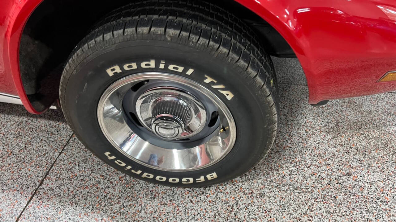 1973 Chevrolet Corvette 19