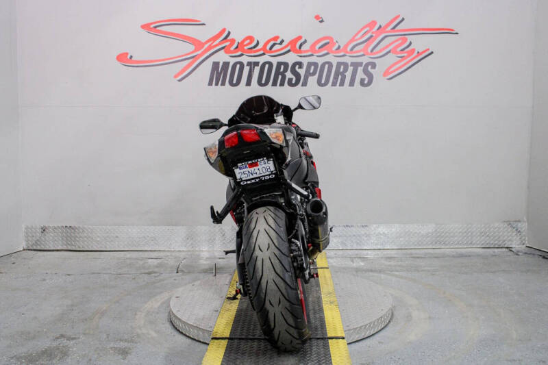 2018 Suzuki GSX-R750