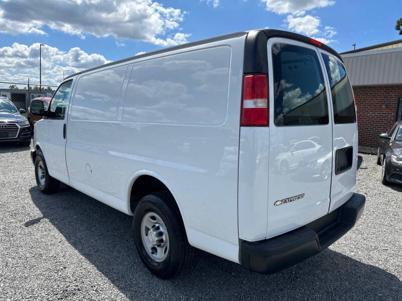 2017 Chevrolet Express 2500
