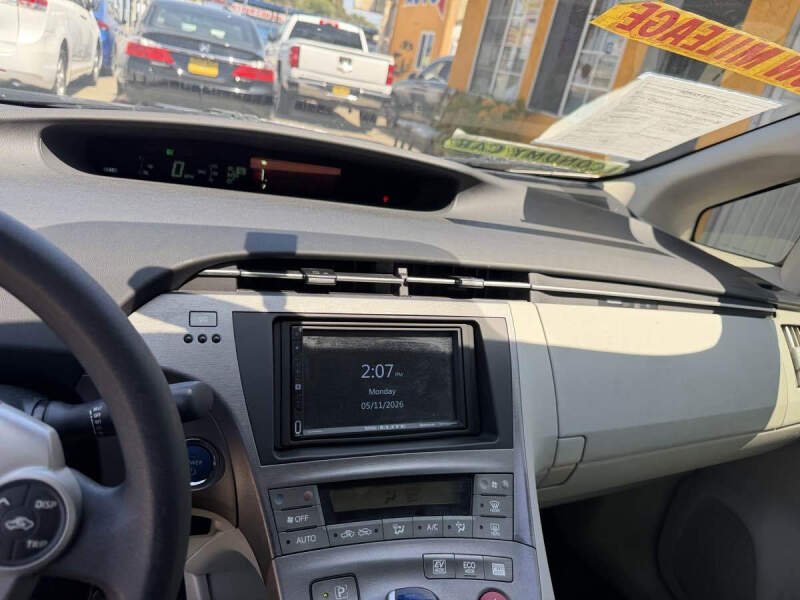 2014 Toyota Prius Three
