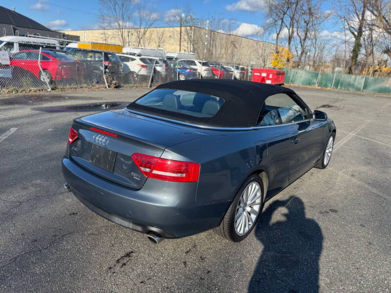 2010 Audi A5 Premium photo 26