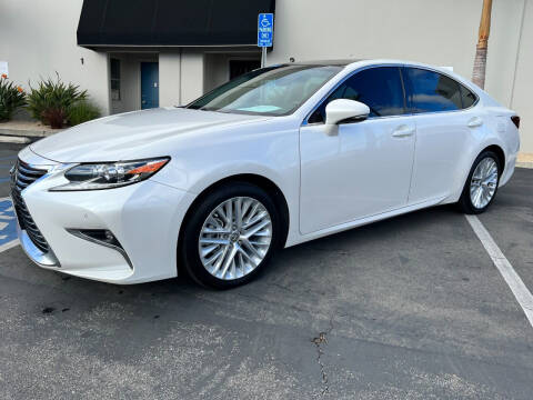 2018 Lexus ES 350 for sale at MANGIONE MOTORS ORANGE COUNTY in Costa Mesa CA
