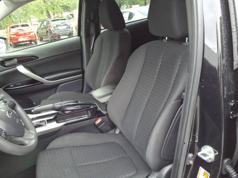2024 Mitsubishi Eclipse Cross LE