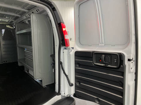 2025 Chevrolet Express 2500