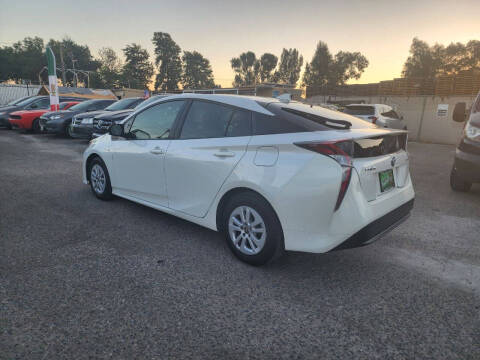 2016 Toyota Prius Two