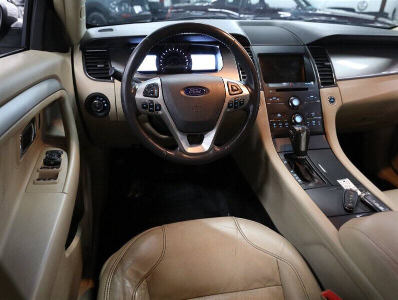 2015 Ford Taurus SEL
