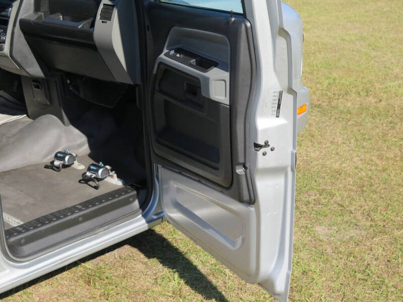 2014 AM General MV-1