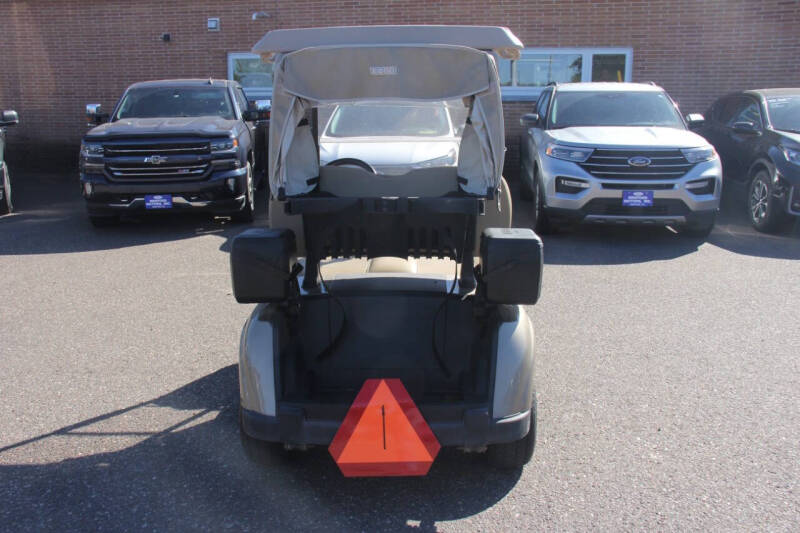 2020 E-Z-GO RXV ELiTE