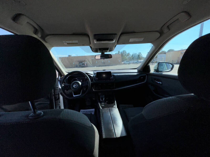 2022 Nissan Rogue SV