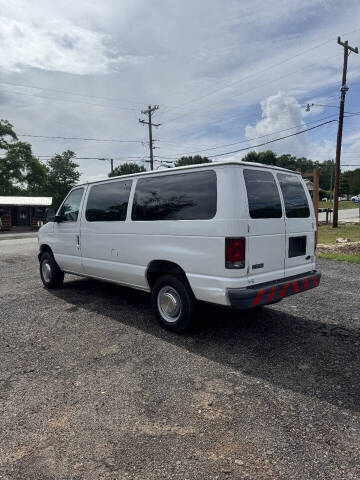 2004 Ford E-Series