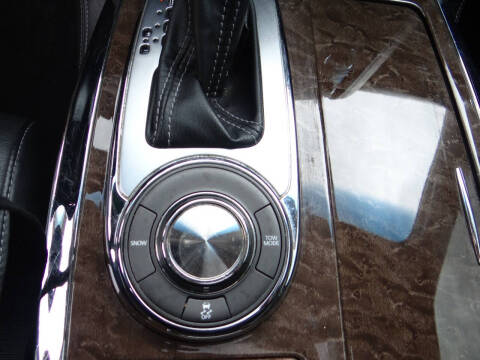 2015 Infiniti QX80