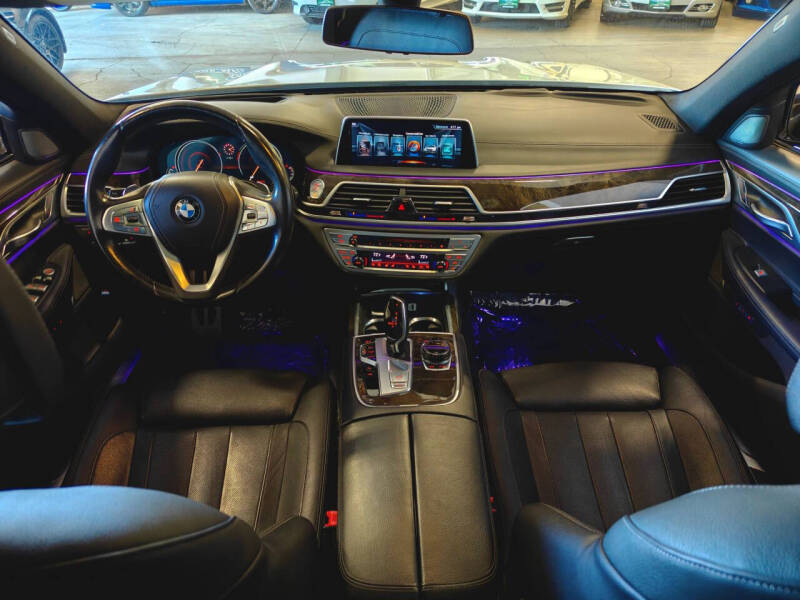 2017 BMW 7 Series 740i