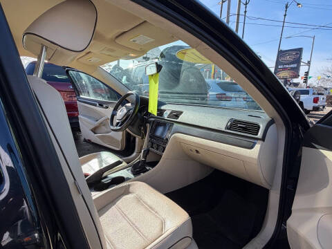 2017 Volkswagen Passat 1.8T R-Line