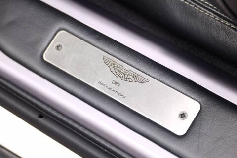 2009 Aston Martin DB9 Volante