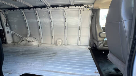 2022 Chevrolet Express 2500