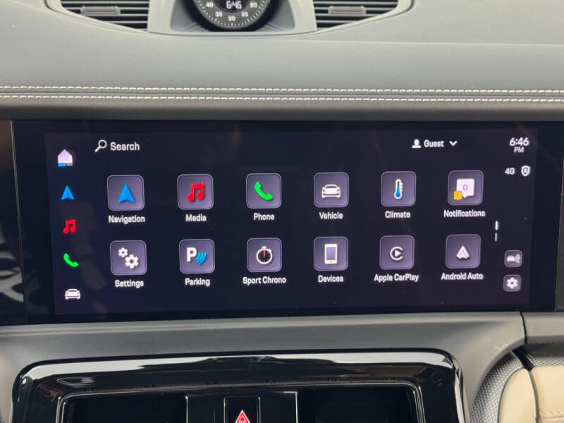 2024 Porsche Panamera 4