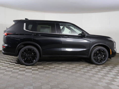 2026 Mitsubishi Outlander LE