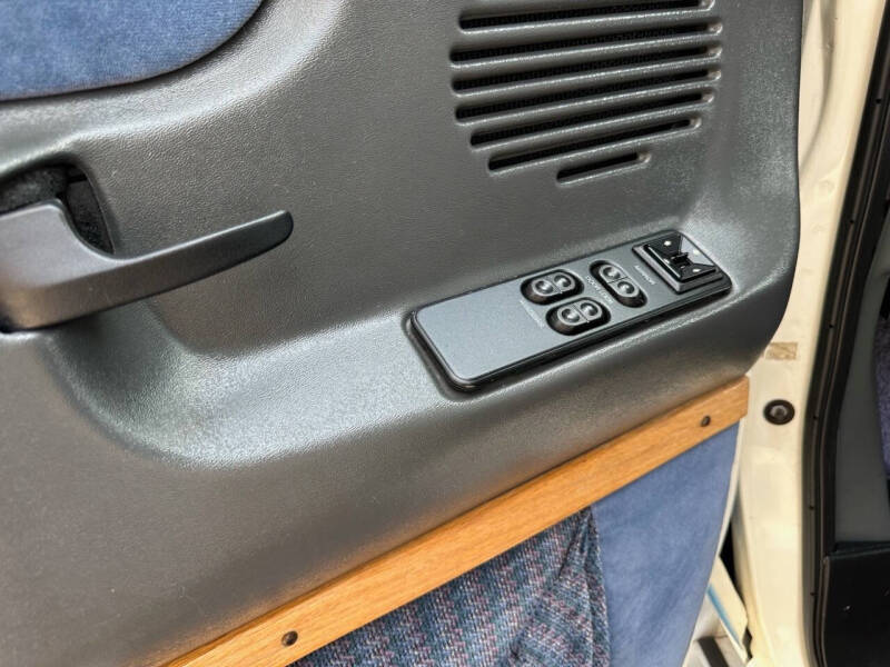 1995 Ford E-Series