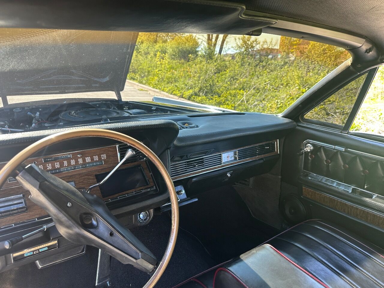 1969 Lincoln Continental 38
