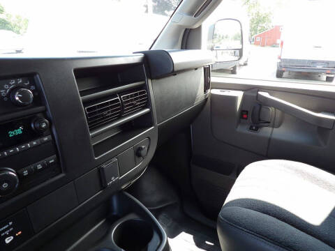 2025 Chevrolet Express 2500