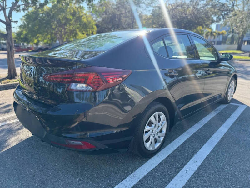 2020 Hyundai Elantra