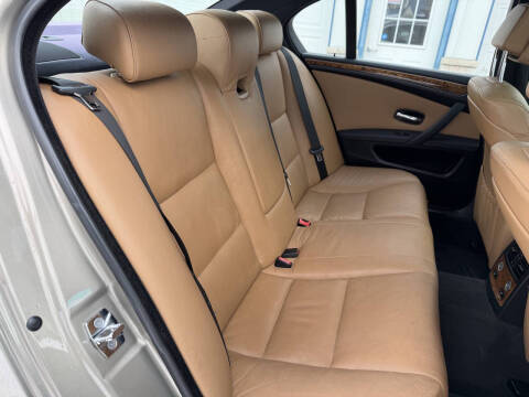 2009 BMW 5 Series 528i xDrive