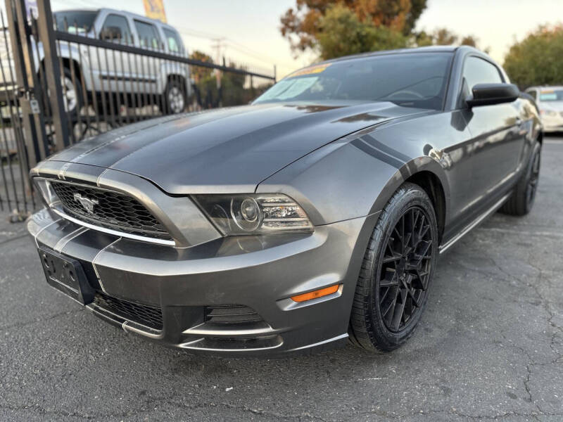 2014 Ford Mustang V6