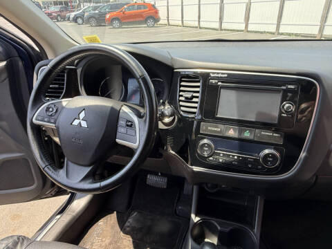 2015 Mitsubishi Outlander SE