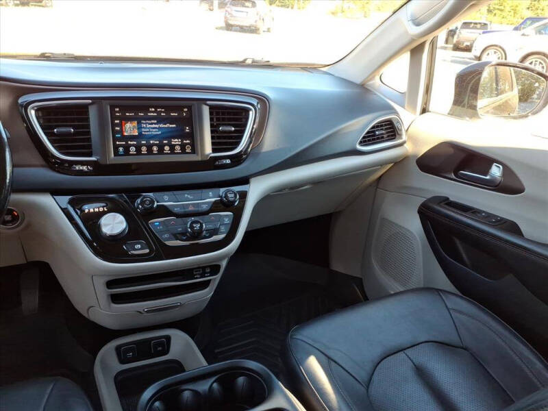 2019 Chrysler Pacifica Touring L