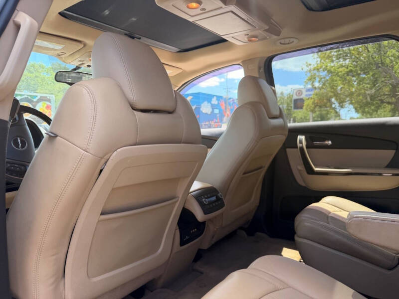 2011 GMC Acadia Denali