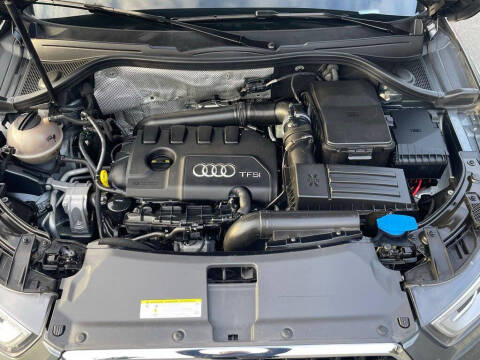 2015 Audi Q3 2.0T quattro Prestige
