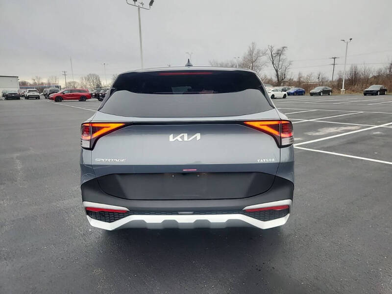 2025 Kia Sportage EX